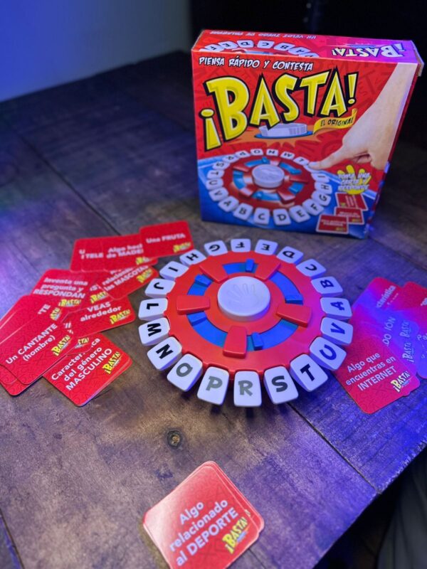 JUEGO DE MESA BASTA